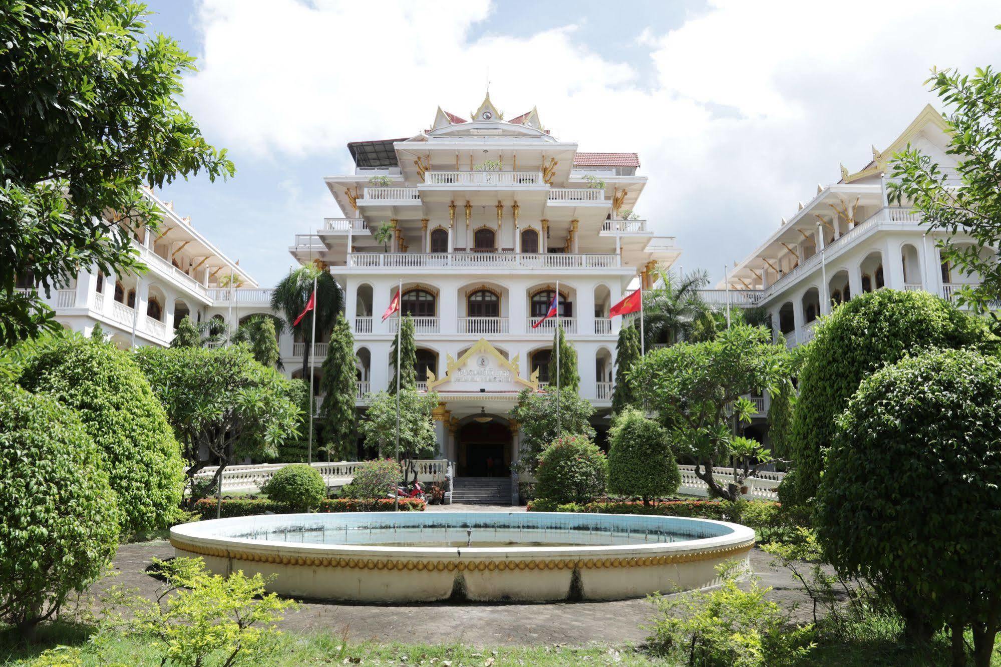 Champasak Palace Hotel Pakxé Zewnętrze zdjęcie